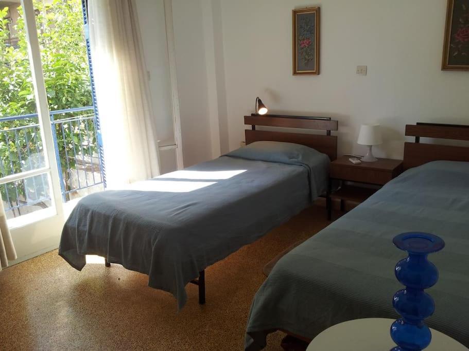 Cozy Seaside Apartment Loutraki Экстерьер фото